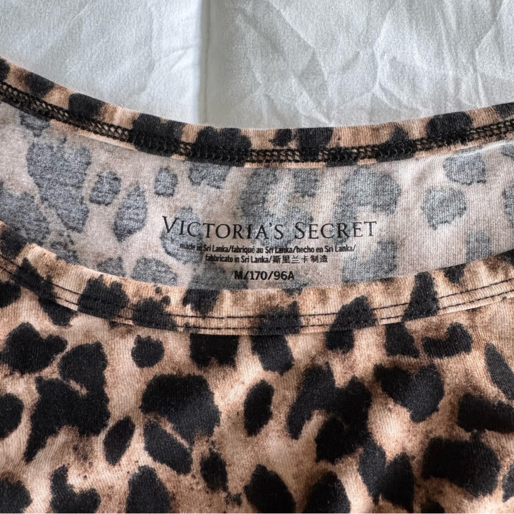 Victoria's Secret Brown and Black Tie-Front Cropped Blouse - Picture 3 of 4